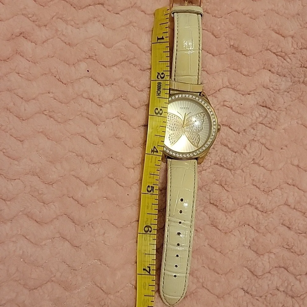 Guess Butterfly Watch Modern Casual Normcore‎